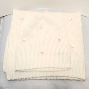 NWTS Victoria's Secret Gem Hat & Scarf